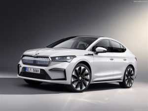 Beroemdheden ŠKODA ENYAQ COUPÉ iV elektrische SUV met elegant coupé-design en panoramadak